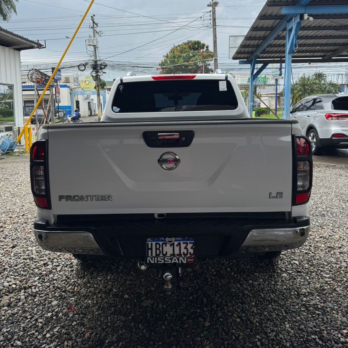 NISSAN NP300 2020