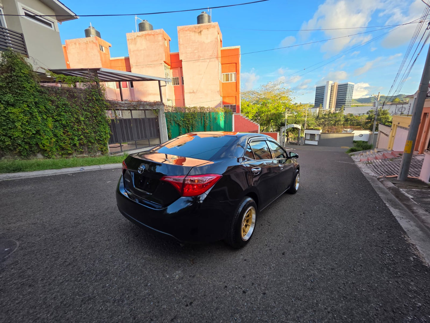 TOYOTA COROLLA 2019