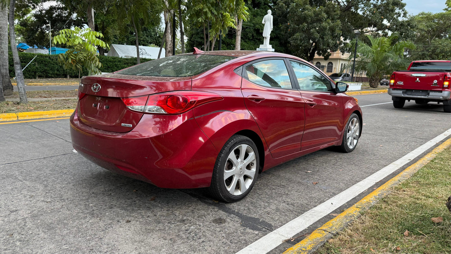 HYUNDAI ELANTRA 2013