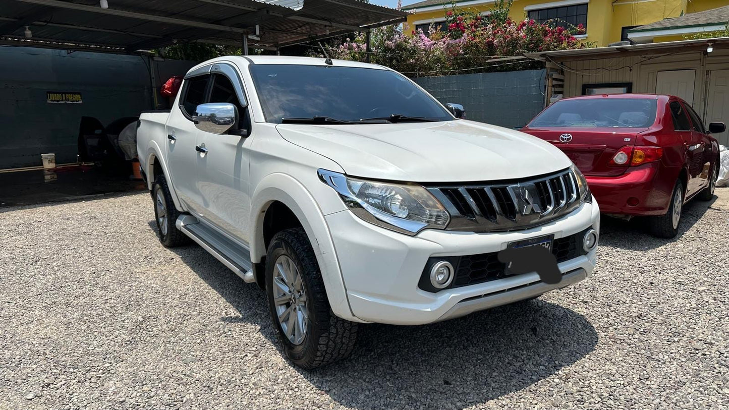 MITSUBISHI L200 2020