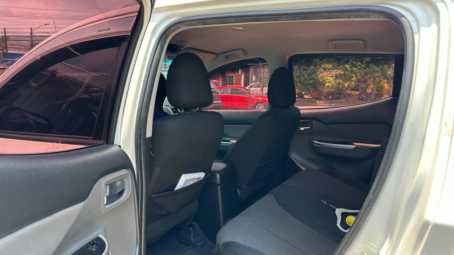 MITSUBISHI L200 2020