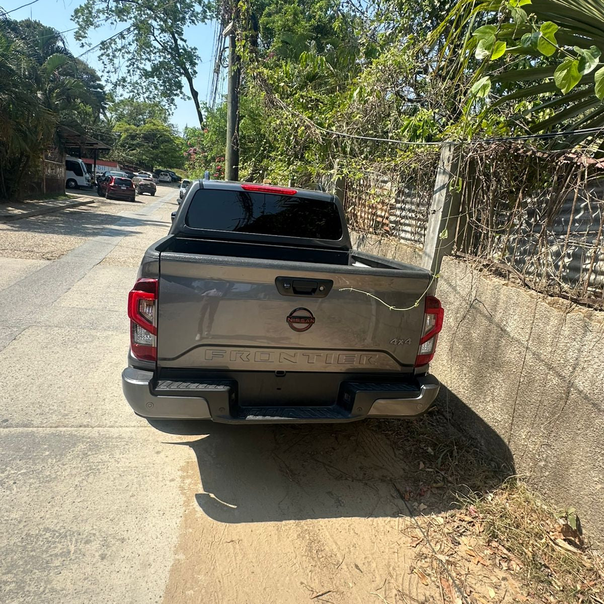 NISSAN FRONTIER 2025
