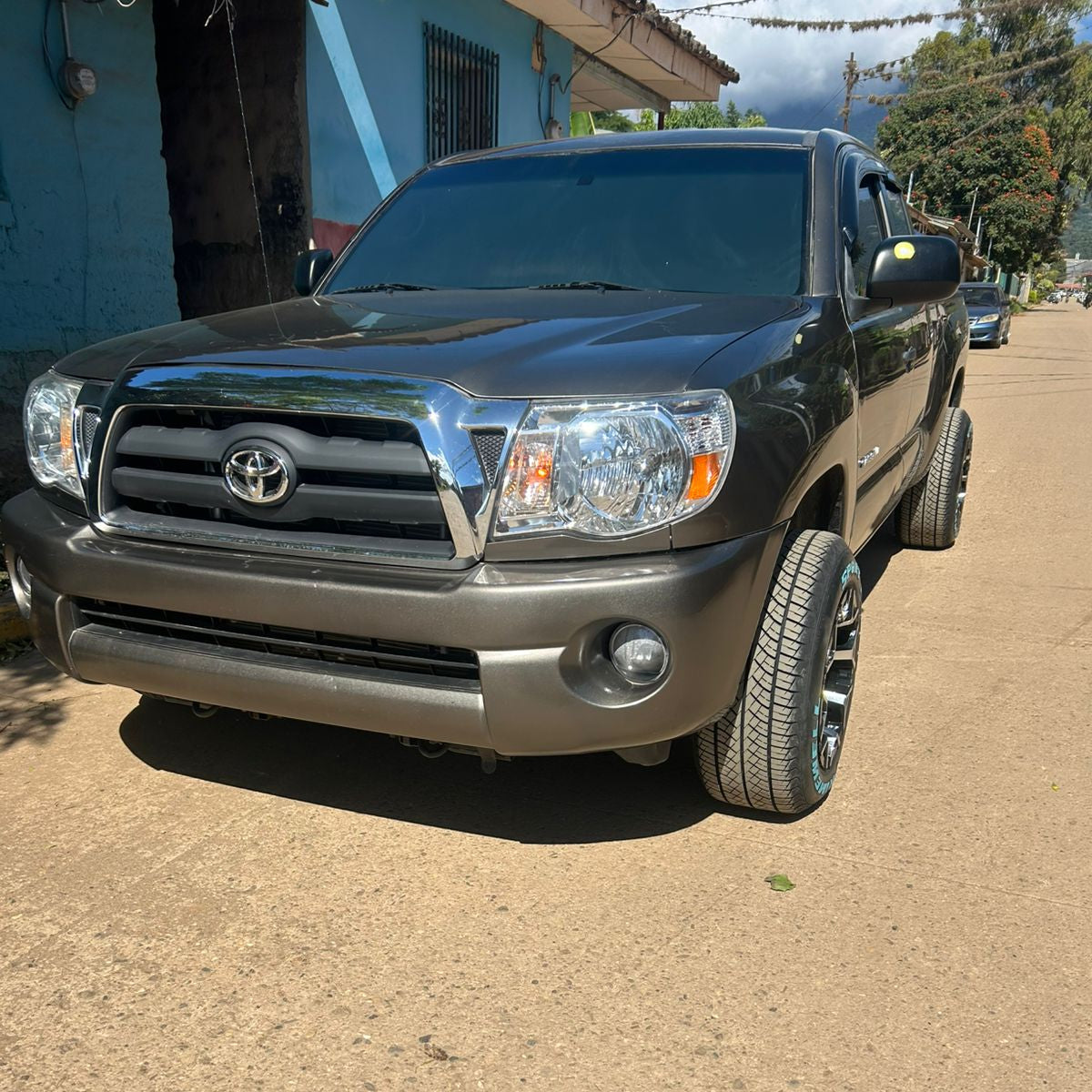 TOYOTA TACOMA 2012