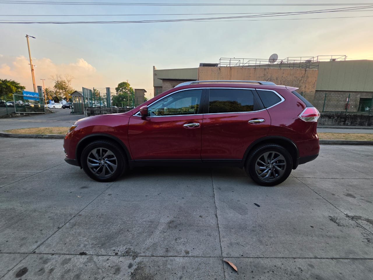 NISSAN ROGUE 2016