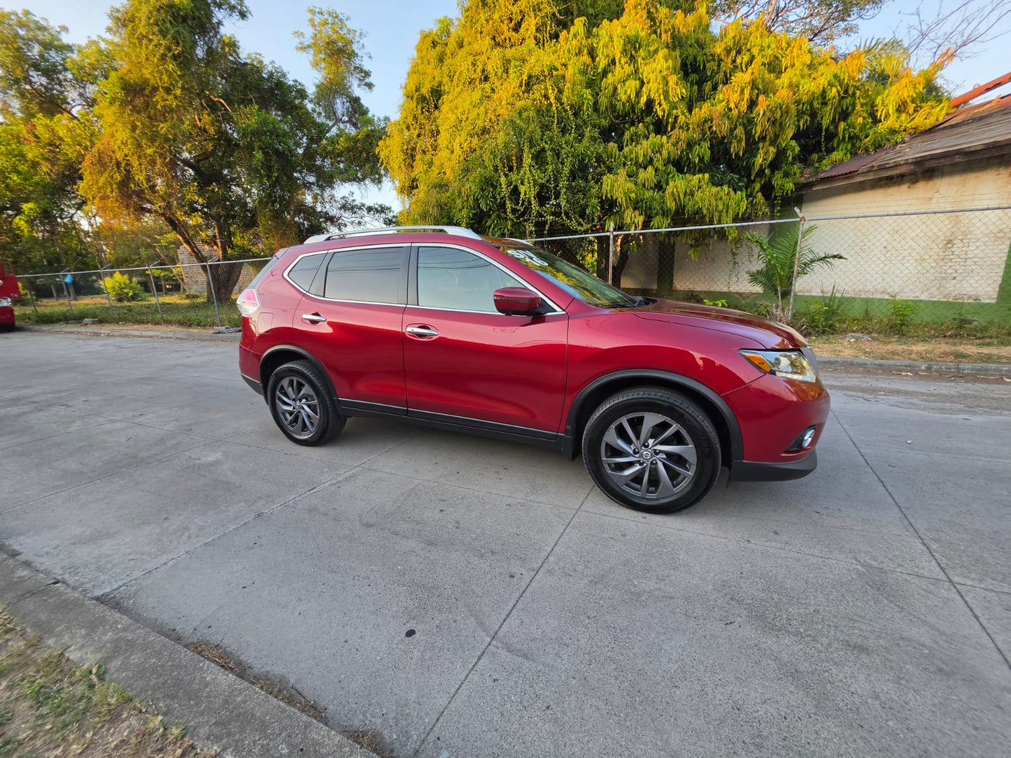 NISSAN ROGUE 2016