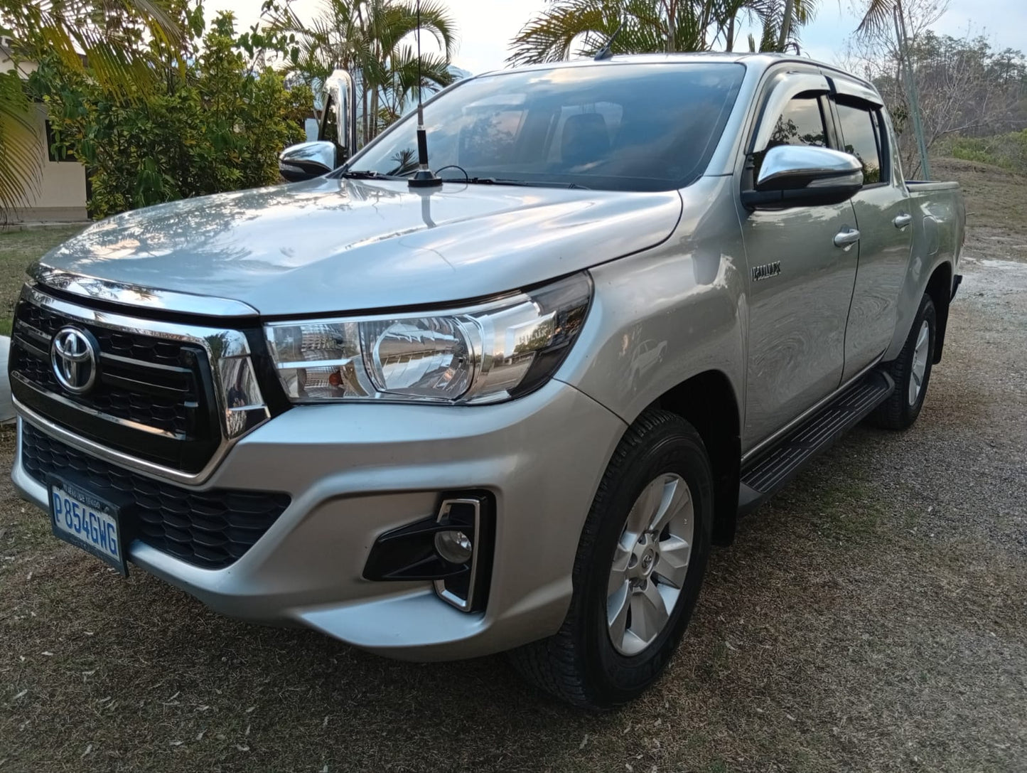 TOYOTA HILUX 2018