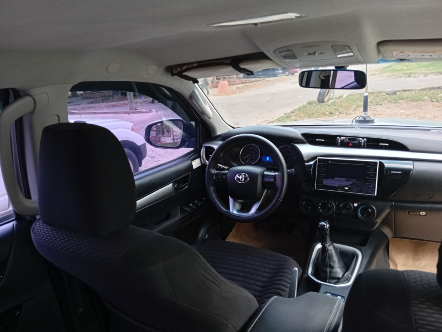 TOYOTA HILUX 2018