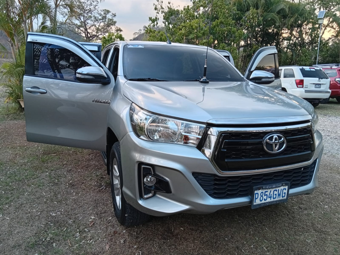 TOYOTA HILUX 2018
