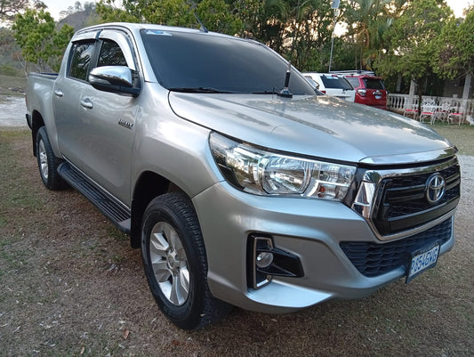 TOYOTA HILUX 2018