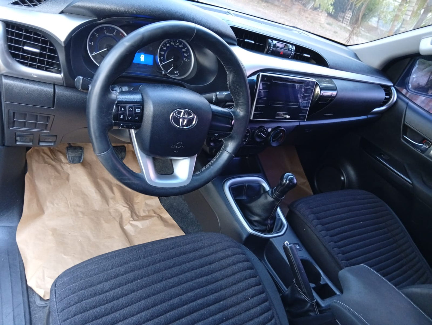TOYOTA HILUX 2018