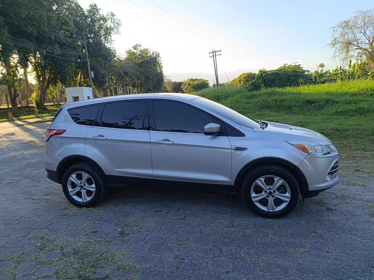 FORD ESCAPE 2016