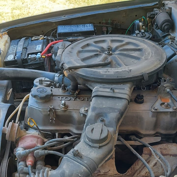 TOYOTA HILUX 22R 1991