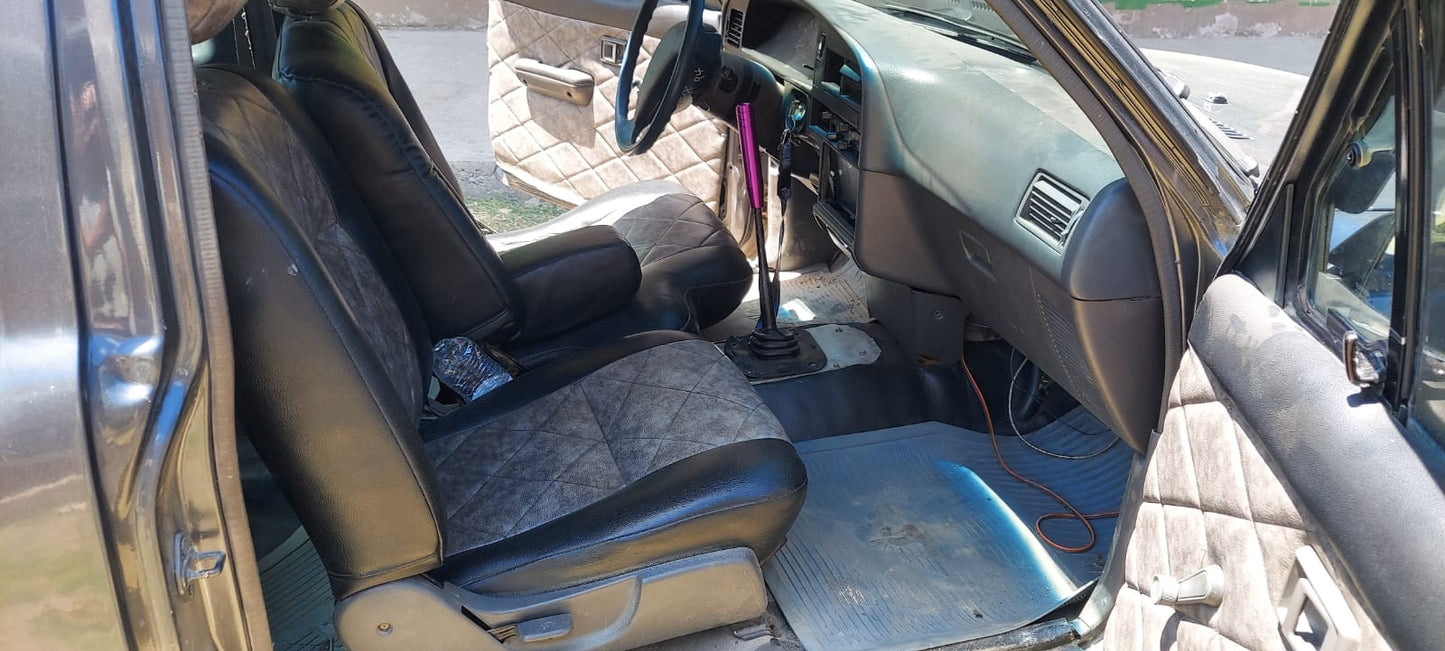 TOYOTA HILUX 22R 1991
