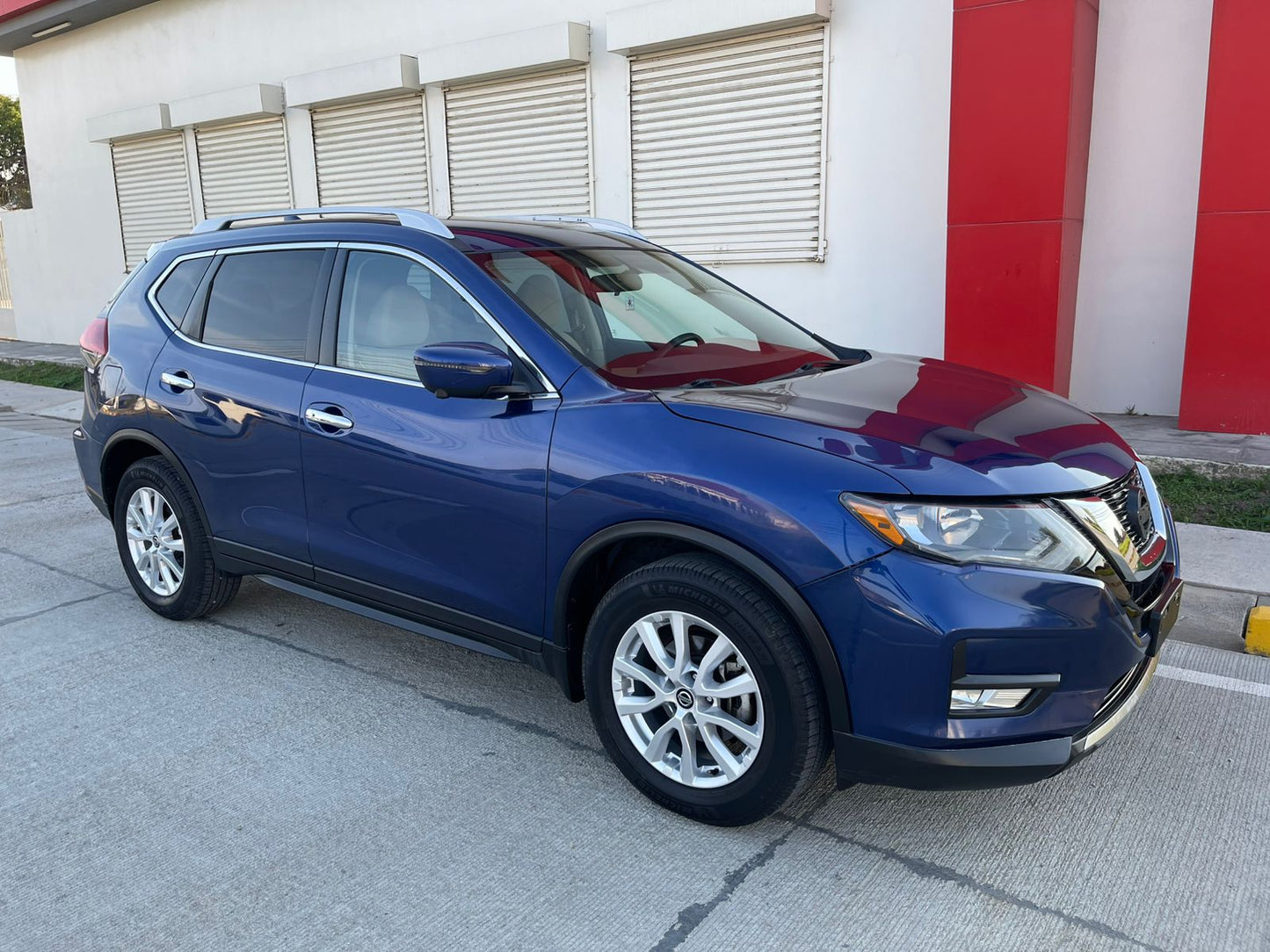 NISSAN ROGUE 2018