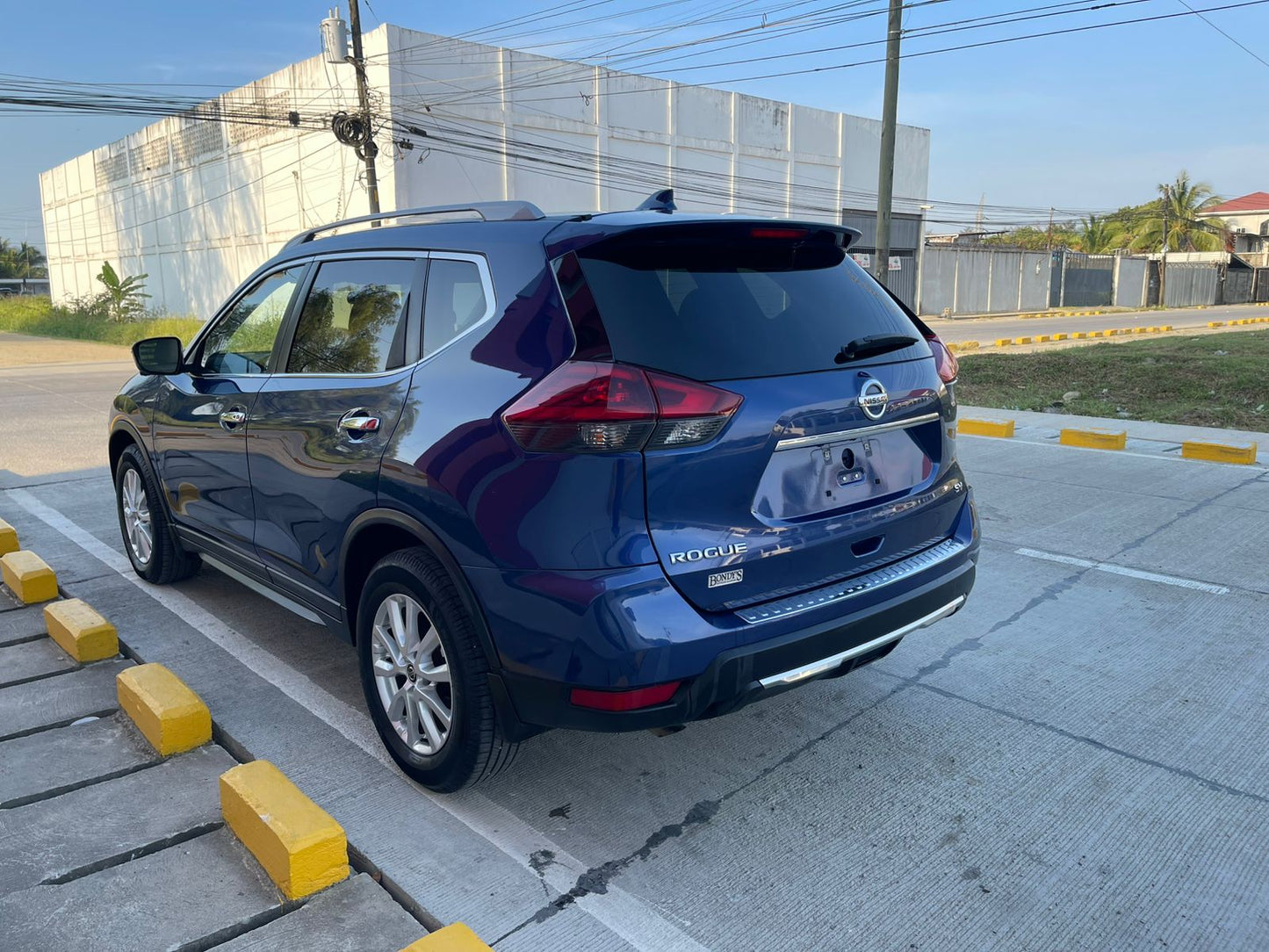 NISSAN ROGUE 2018
