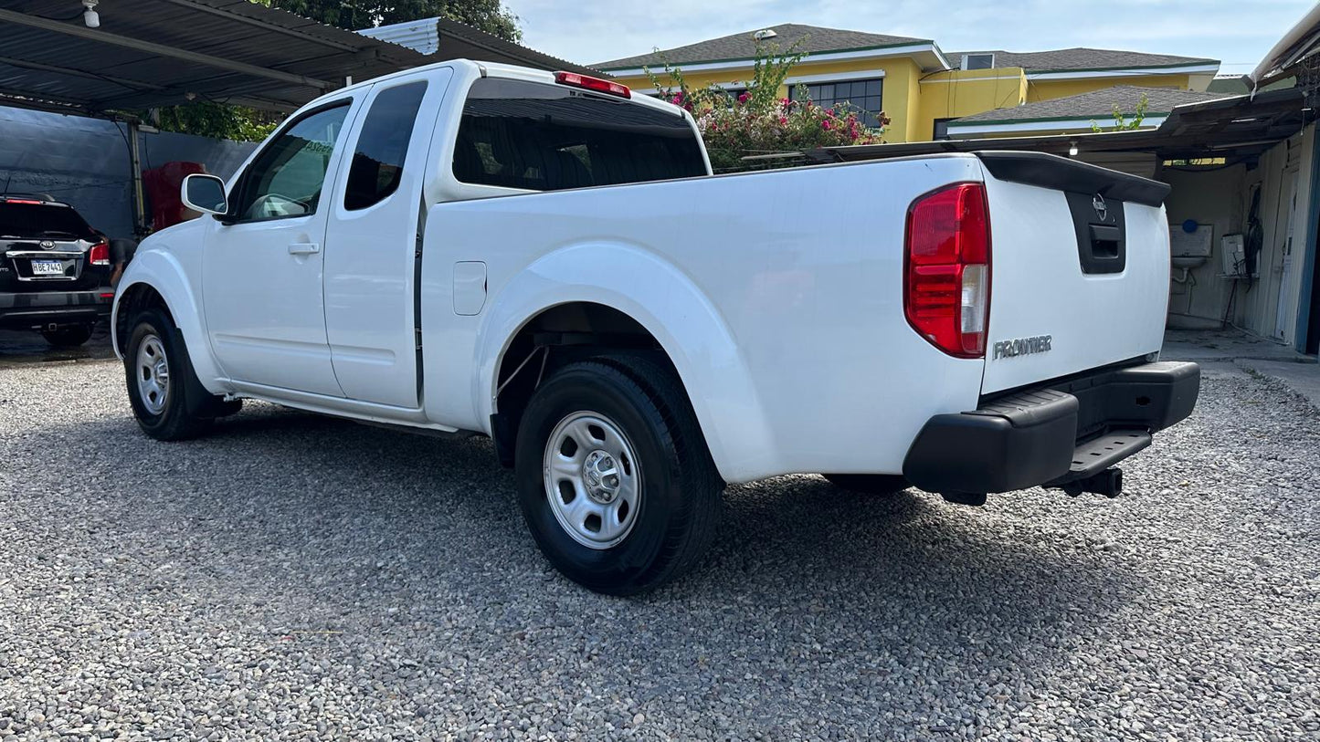 NISSAN FRONTIER 2018