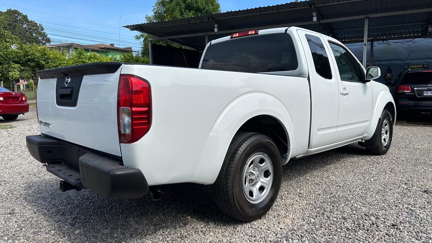 NISSAN FRONTIER 2018