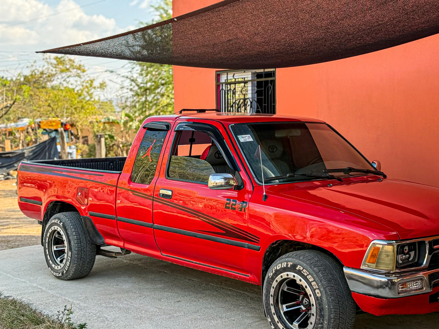 TOYOTA HILUX 22R 1993