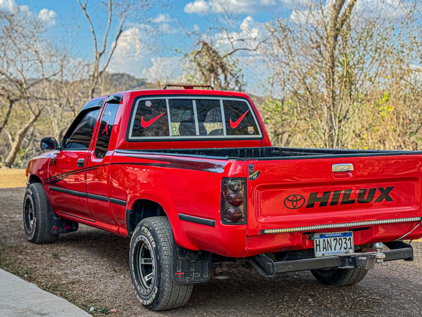 TOYOTA HILUX 22R 1993