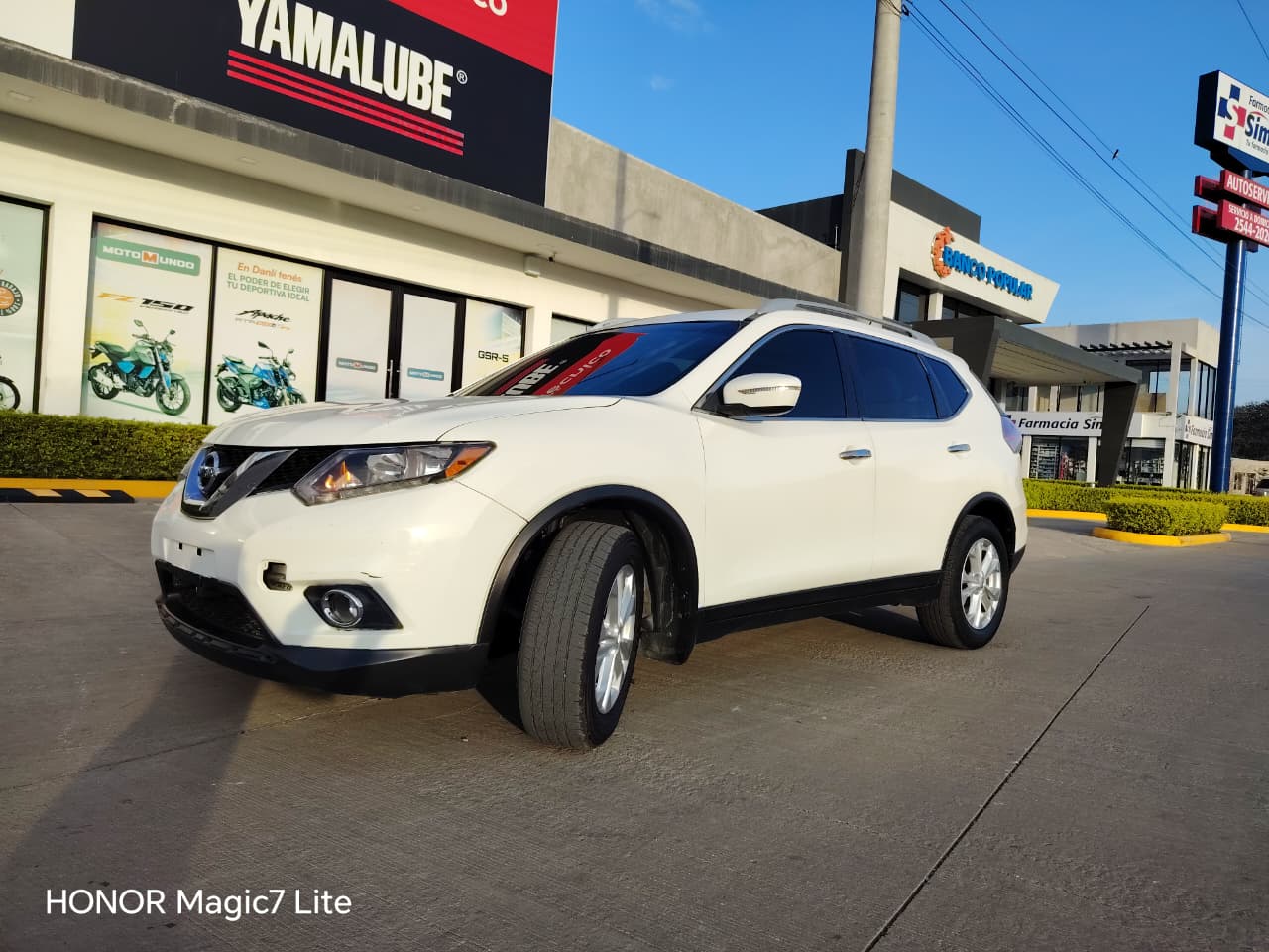 NISSAN ROGUE 2015