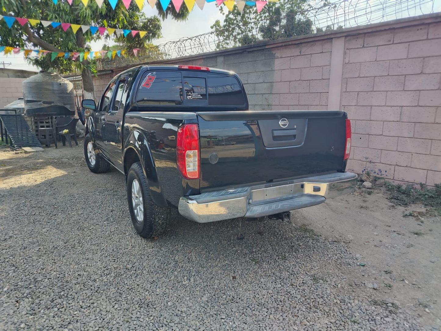 NISSAN FRONTIER 2014
