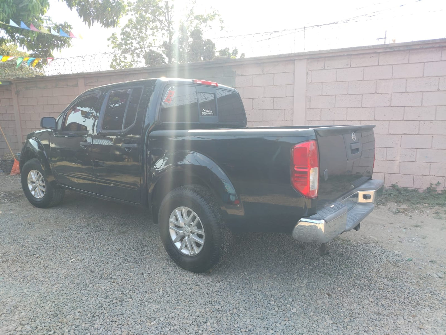 NISSAN FRONTIER 2014