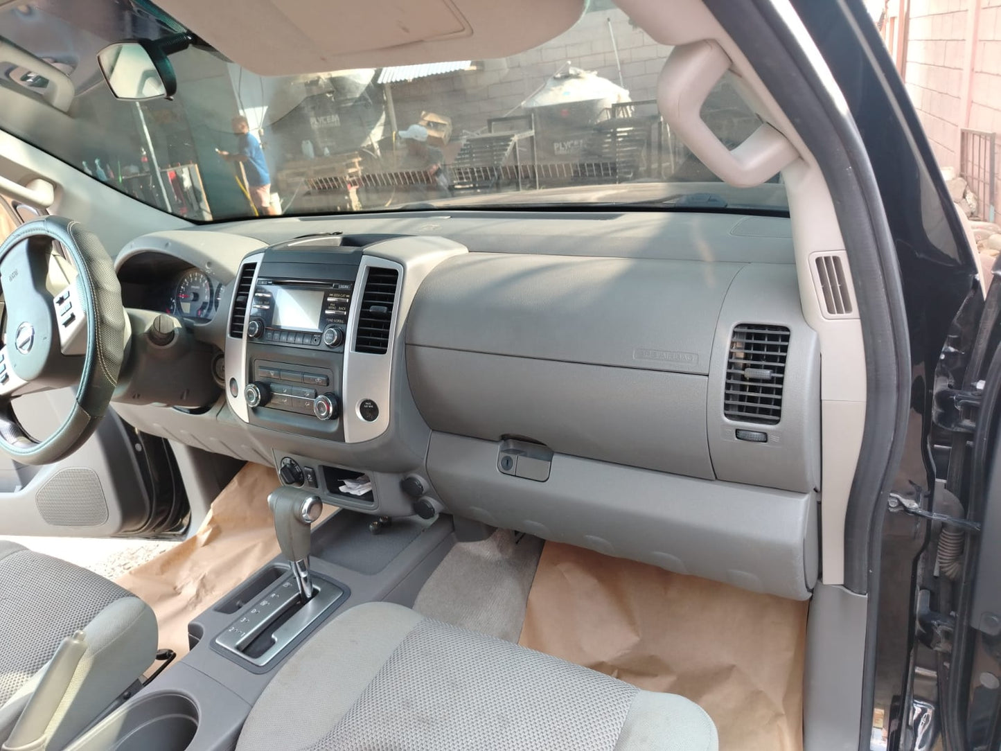 NISSAN FRONTIER 2014