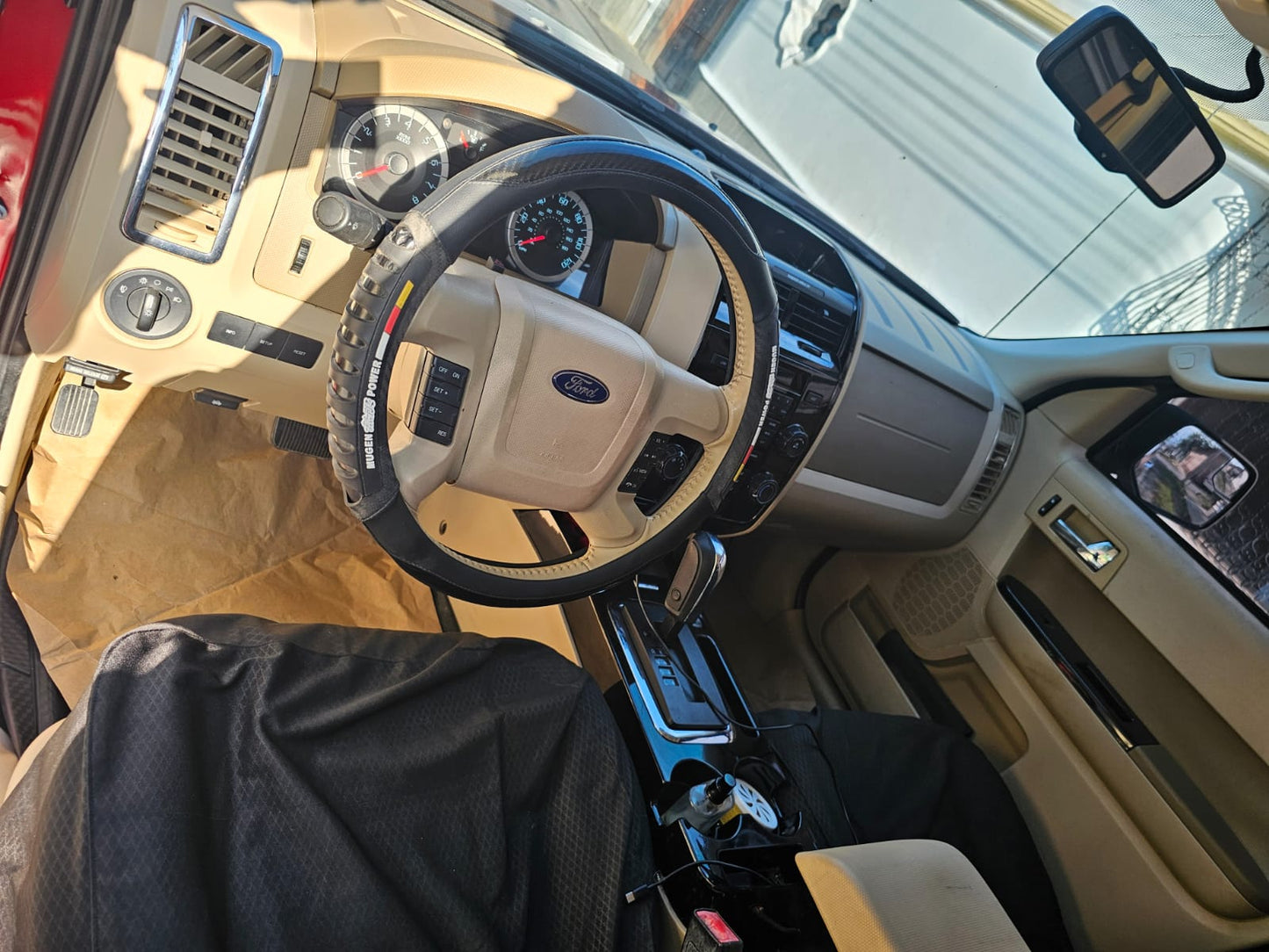 FORD ESCAPE 2010