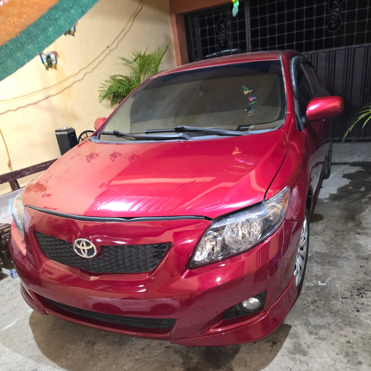 TOYOTA COROLLA 2010