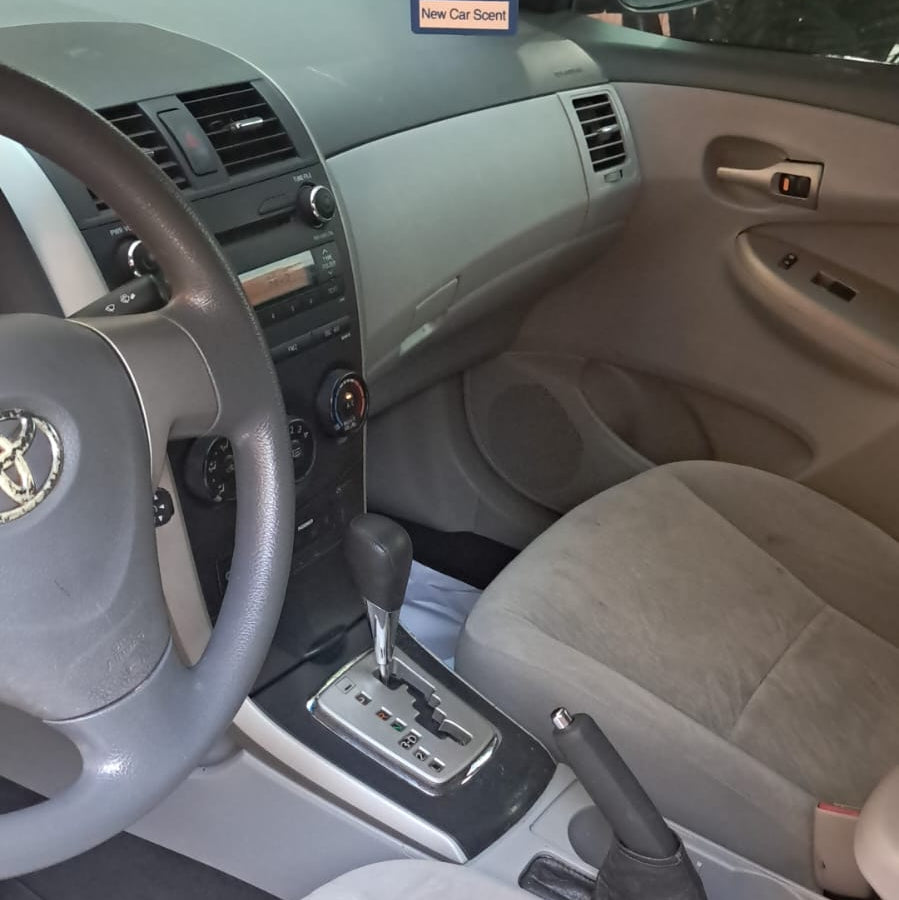 TOYOTA COROLLA 2010