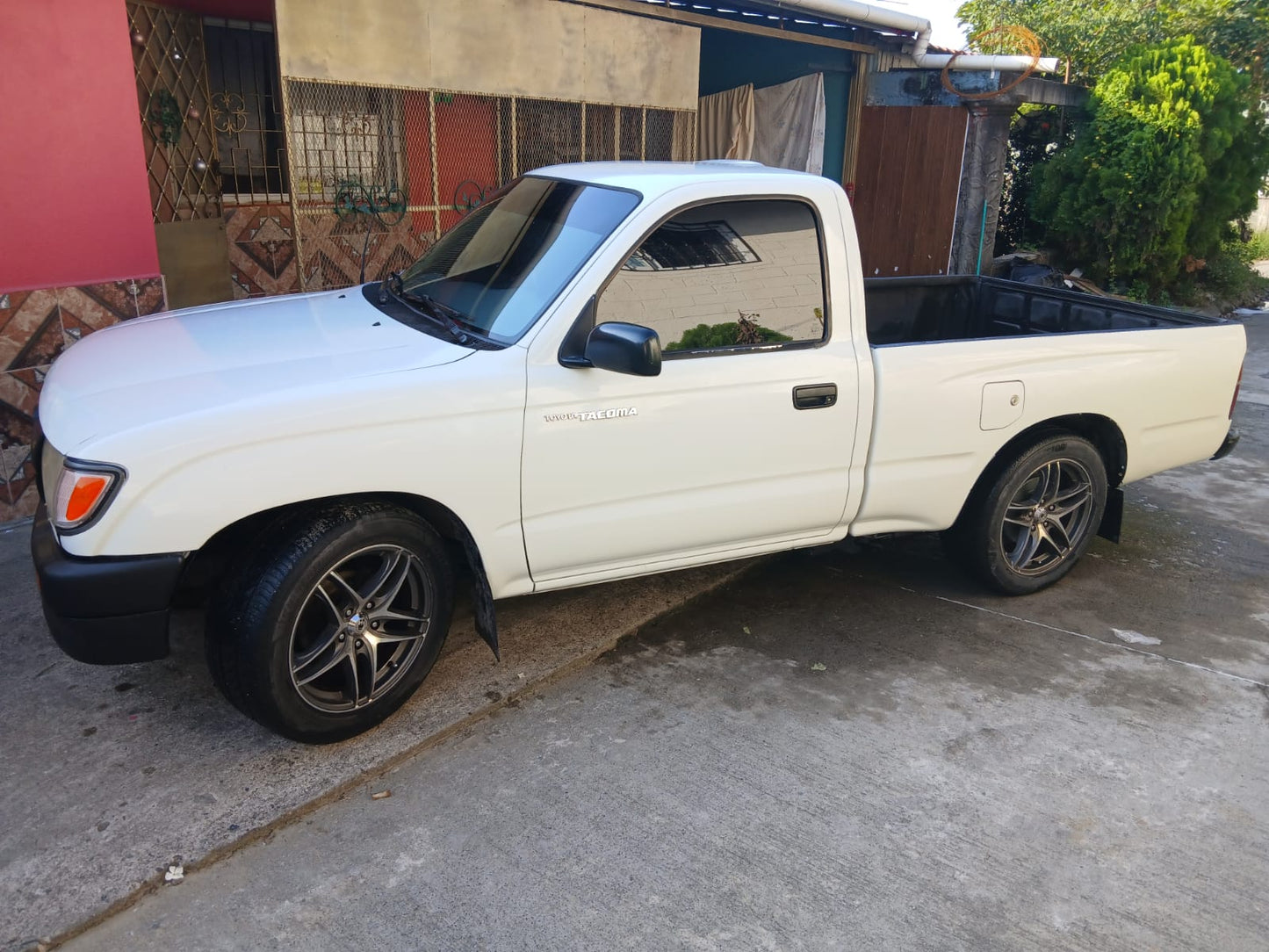 TOYOTA TACOMA 1996
