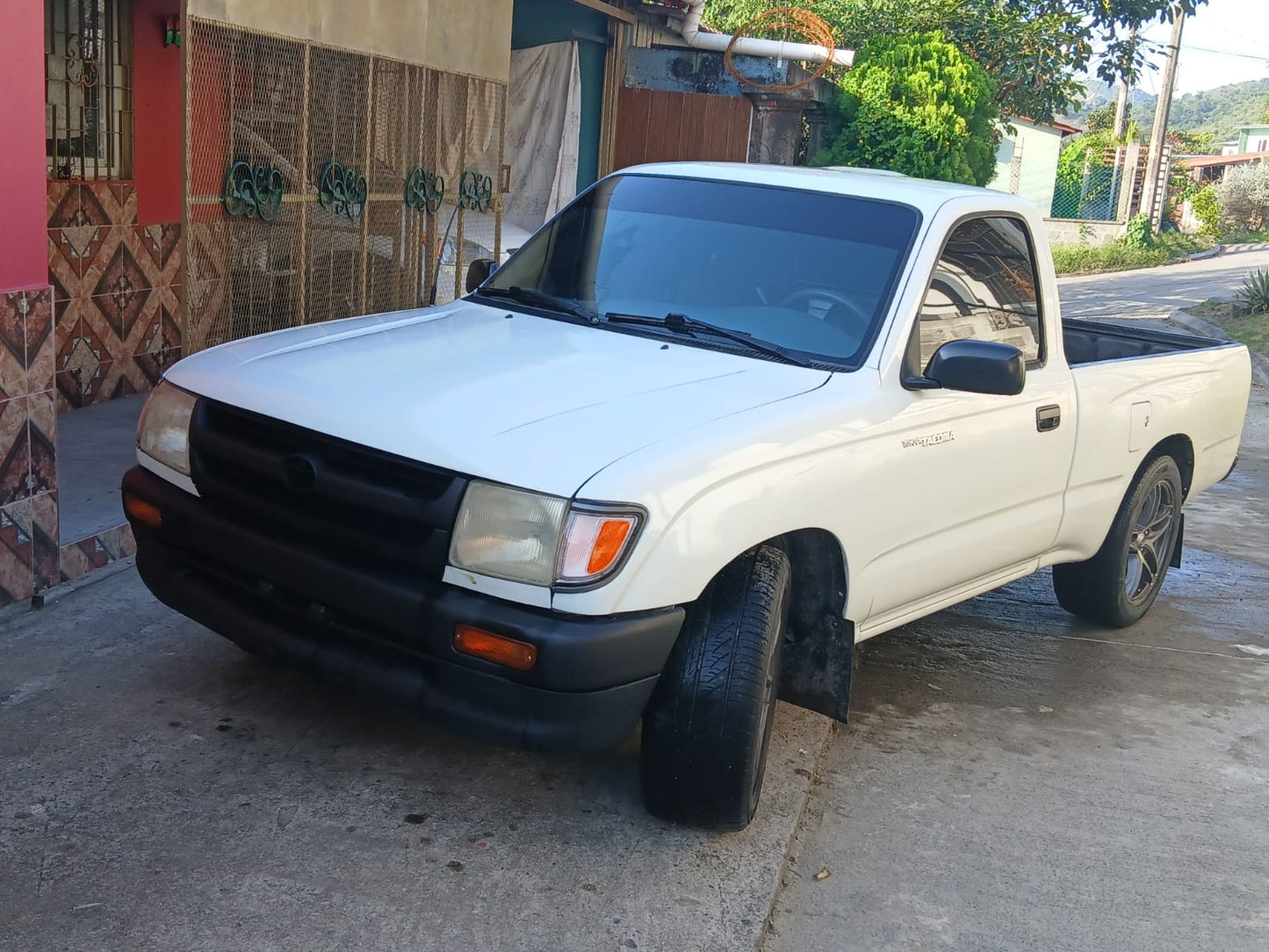 TOYOTA TACOMA 1996