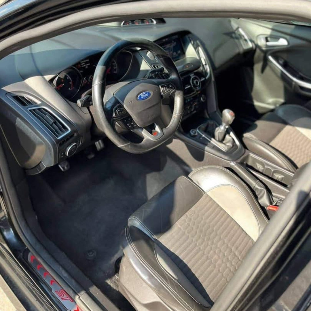 FORD FOCUS 2015