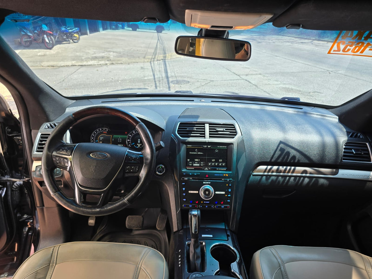 FORD EXPLORER 2016