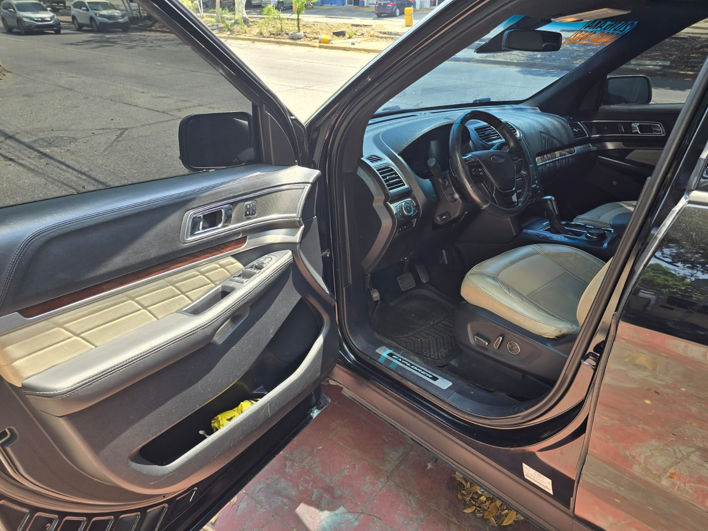 FORD EXPLORER 2016