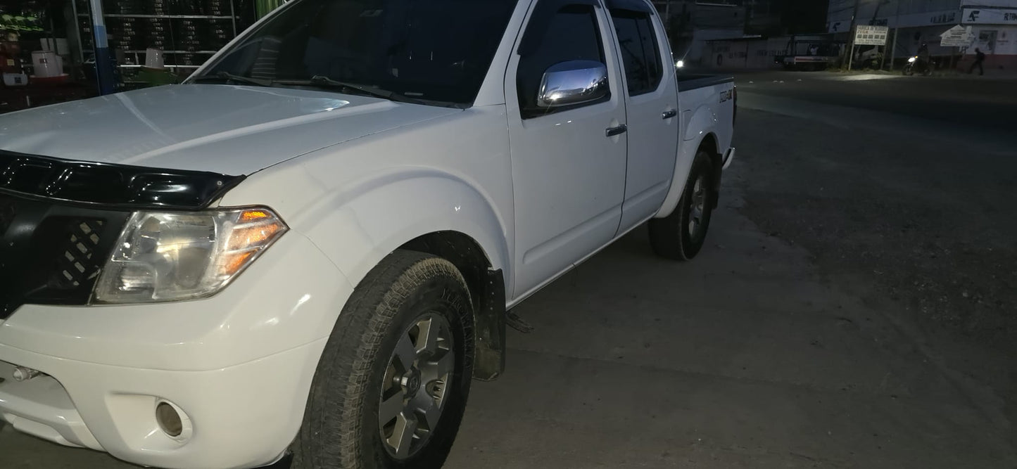 NISSAN FRONTIER 2010
