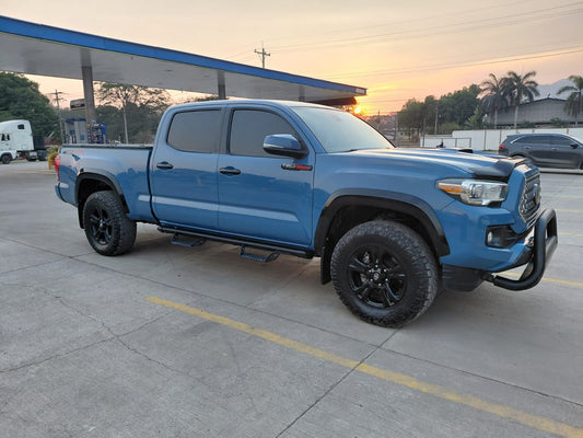 TOYOTA TACOMA 2019