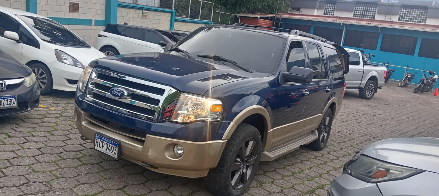 FORD EXPEDITION 2011