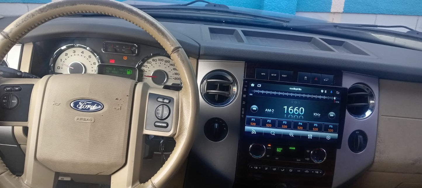 FORD EXPEDITION 2011