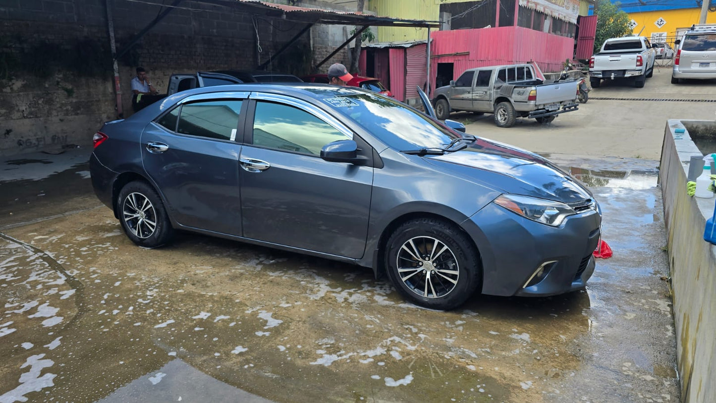TOYOTA COROLLA 2016