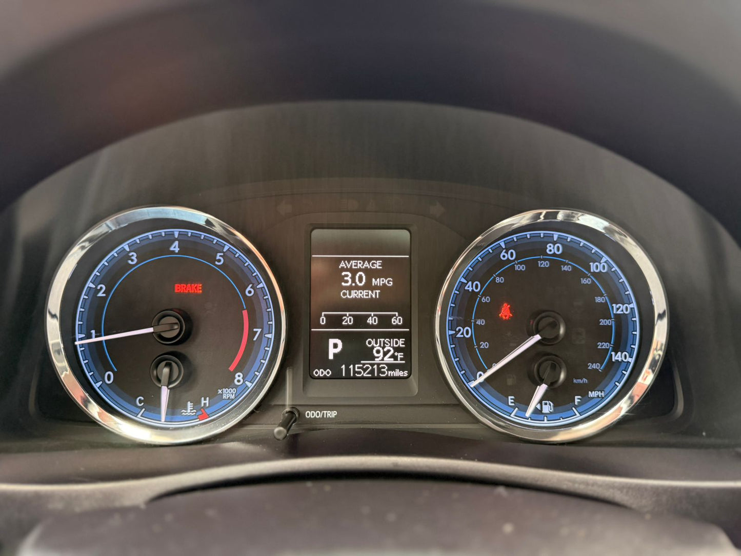 TOYOTA COROLLA 2018