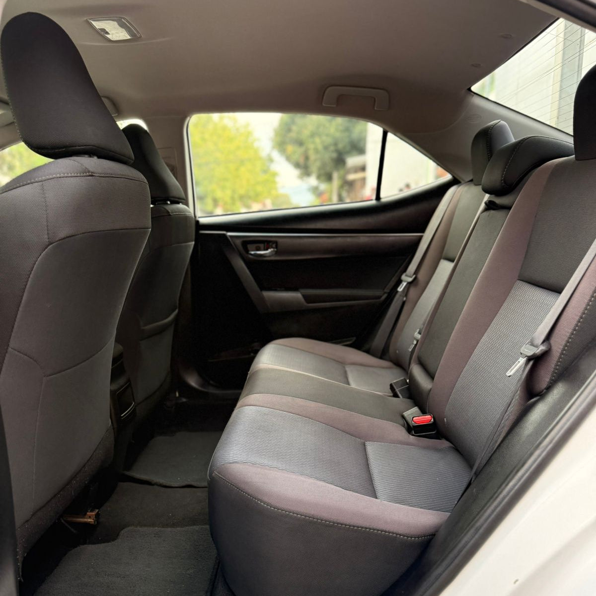 TOYOTA COROLLA 2018