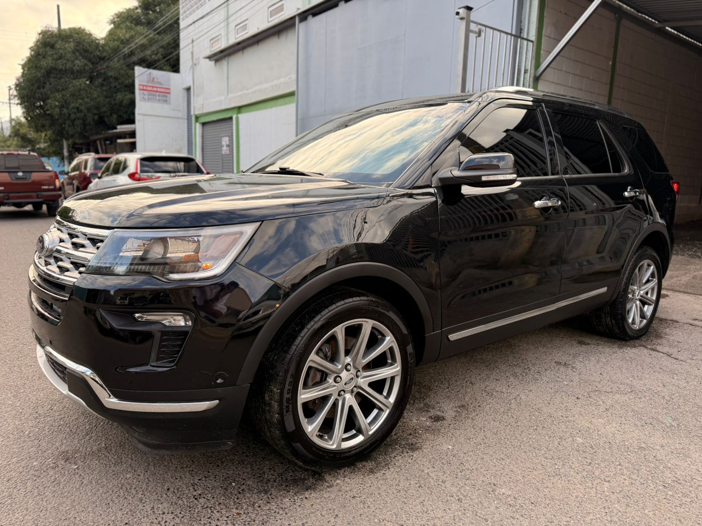 FORD EXPLORER 2017