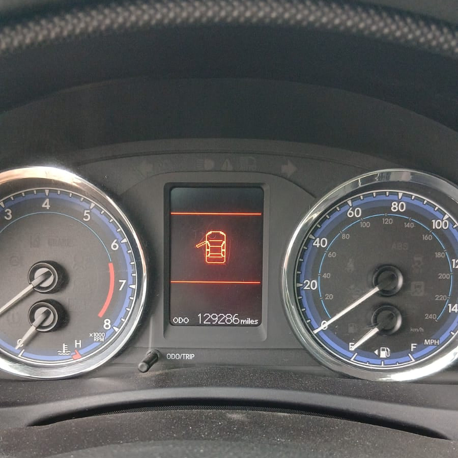 TOYOTA COROLLA 2018