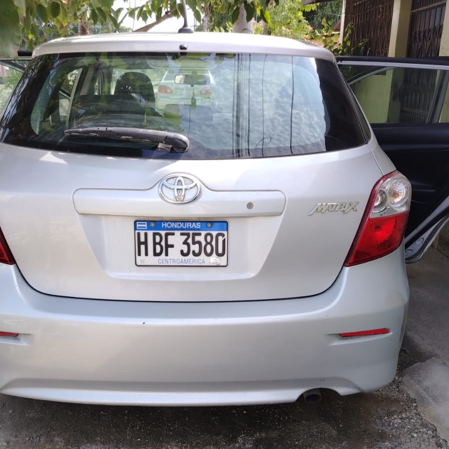 TOYOTA MATRIX 2011