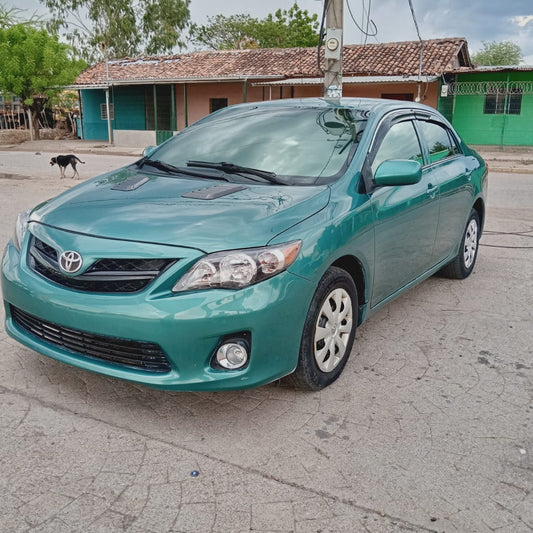 TOYOTA COROLLA 2010