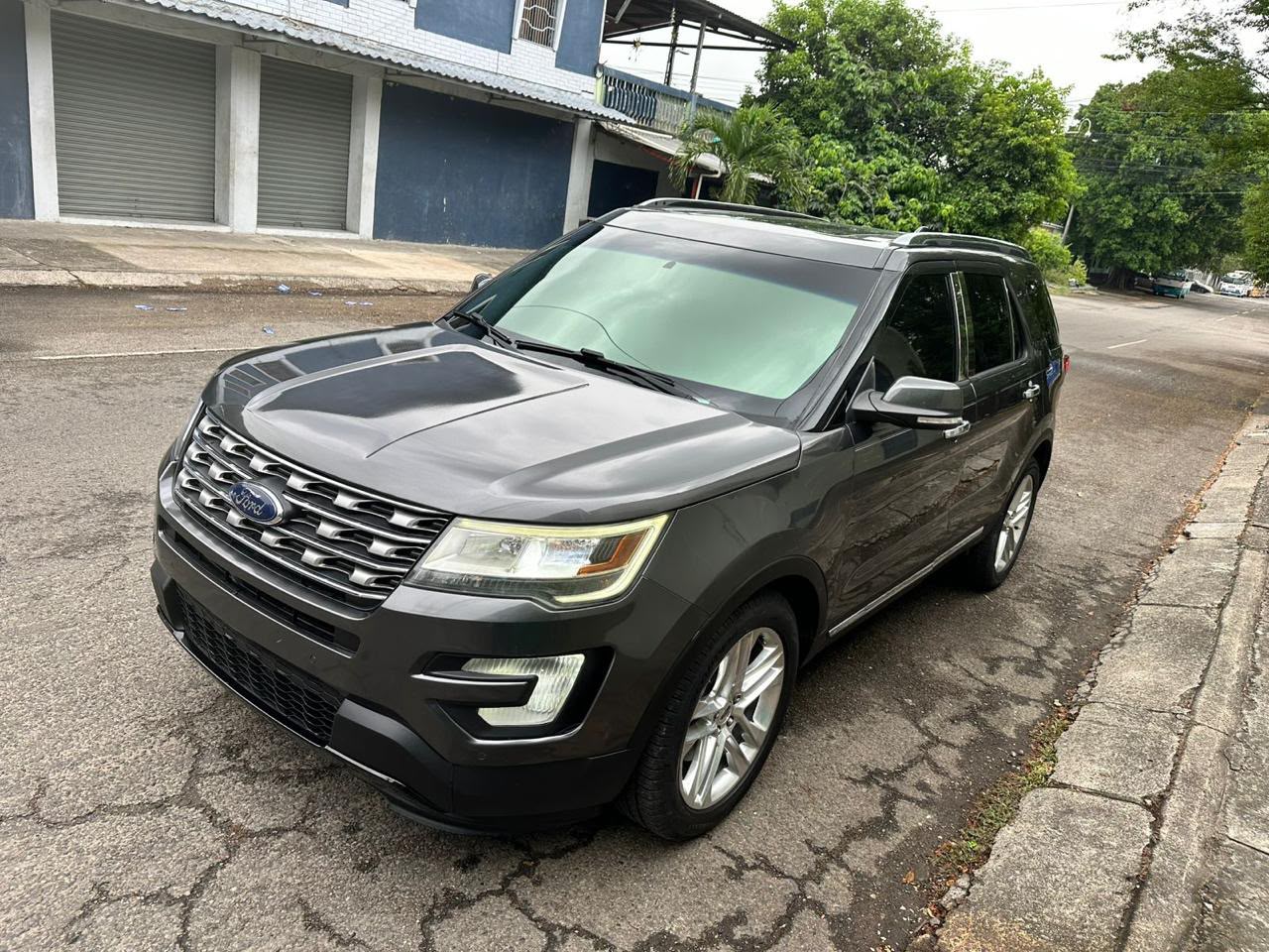 FORD EXPLORER 2016