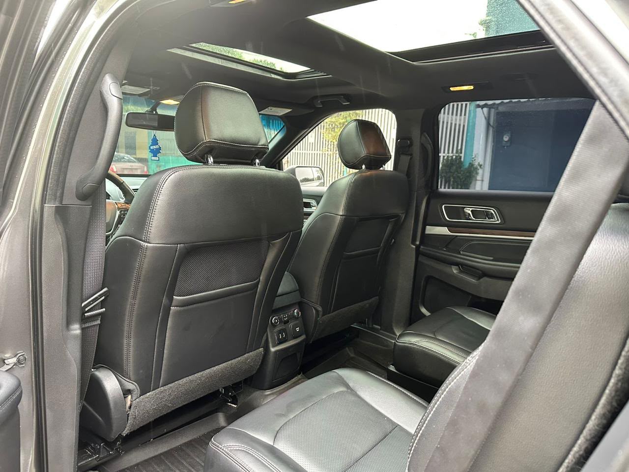 FORD EXPLORER 2016
