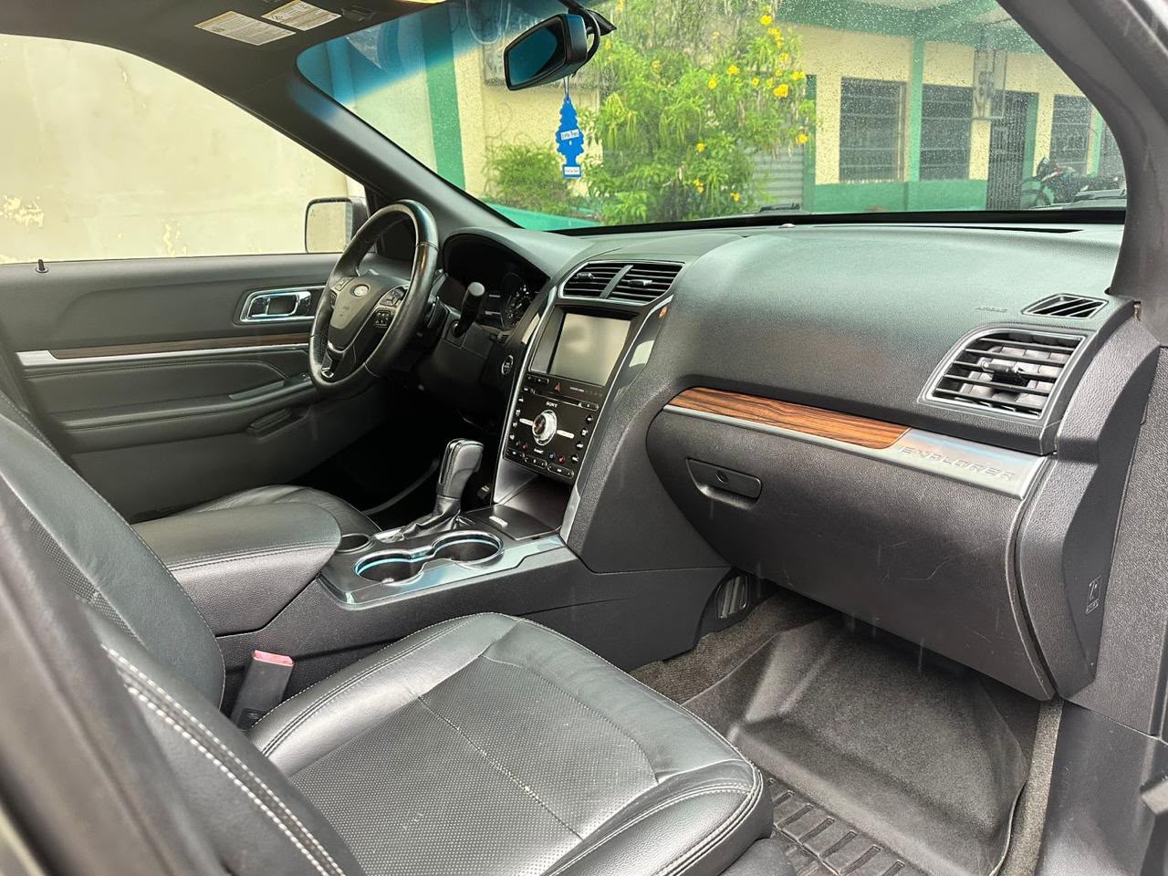 FORD EXPLORER 2016