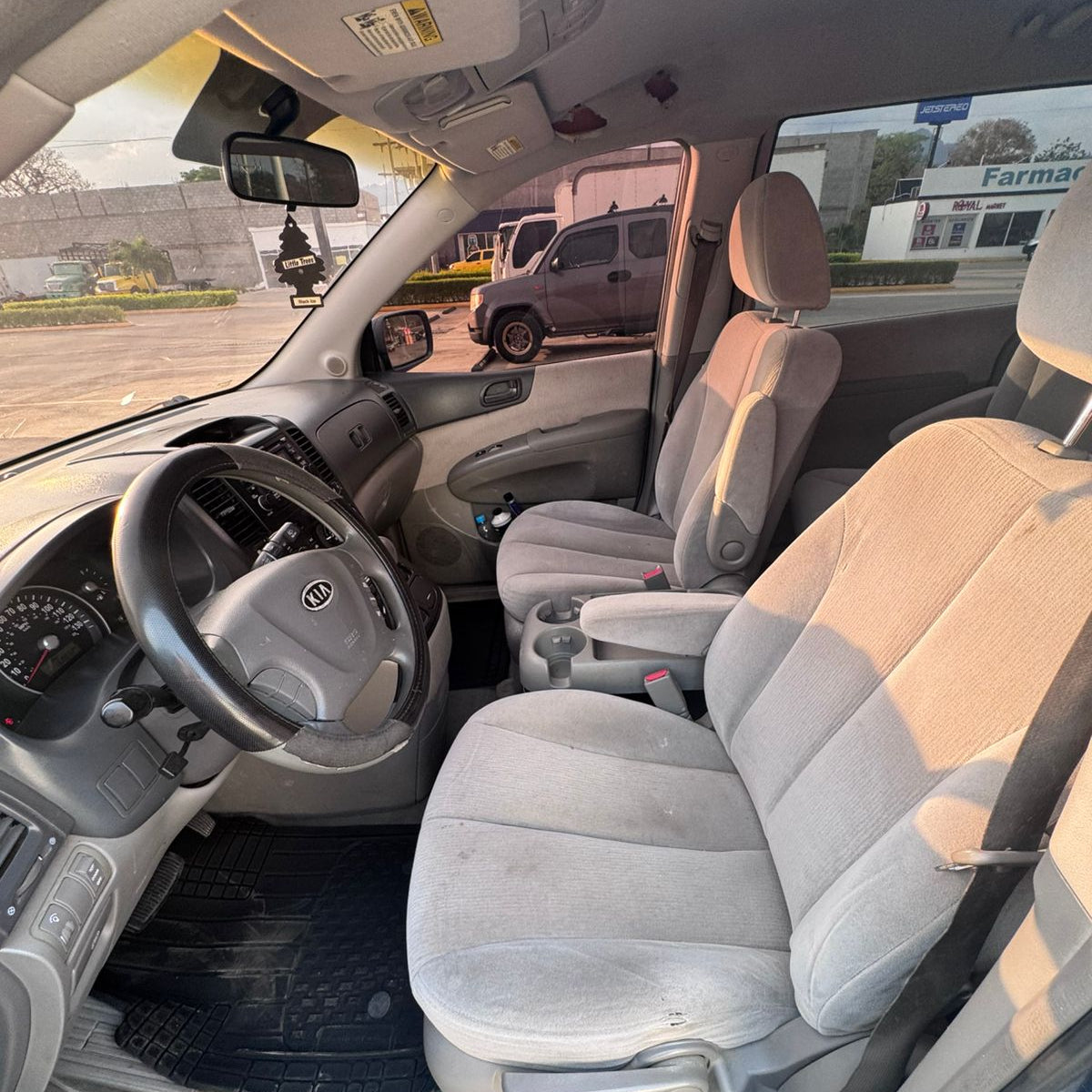 KIA SEDONA 2007